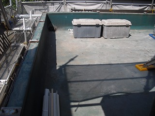 施工前の屋上