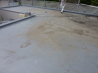 施工前の屋上の防水層