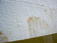 外壁のサビ汁汚染