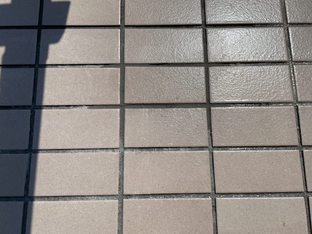 どこが補修した後かわからない写真