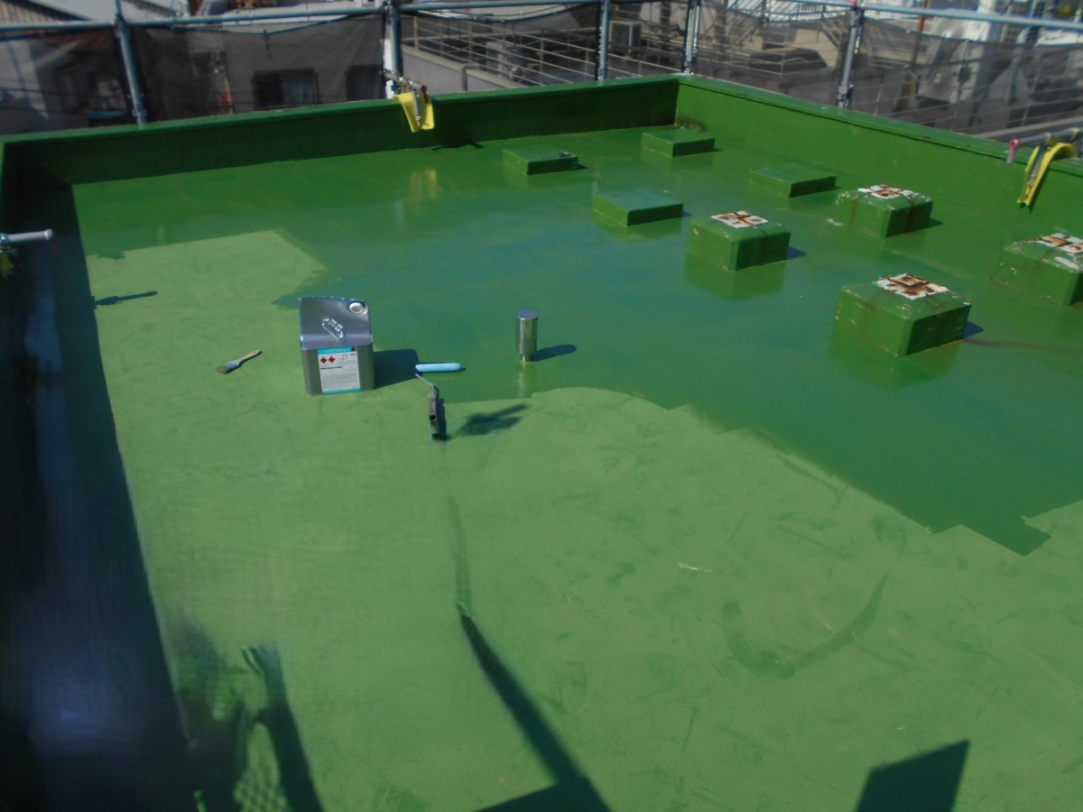 屋上防水　プライマー塗布