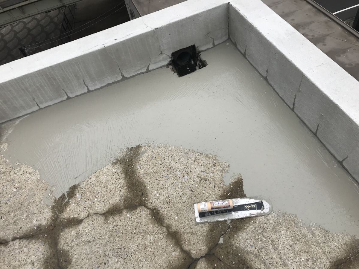 塔屋　下地調整　モルタル