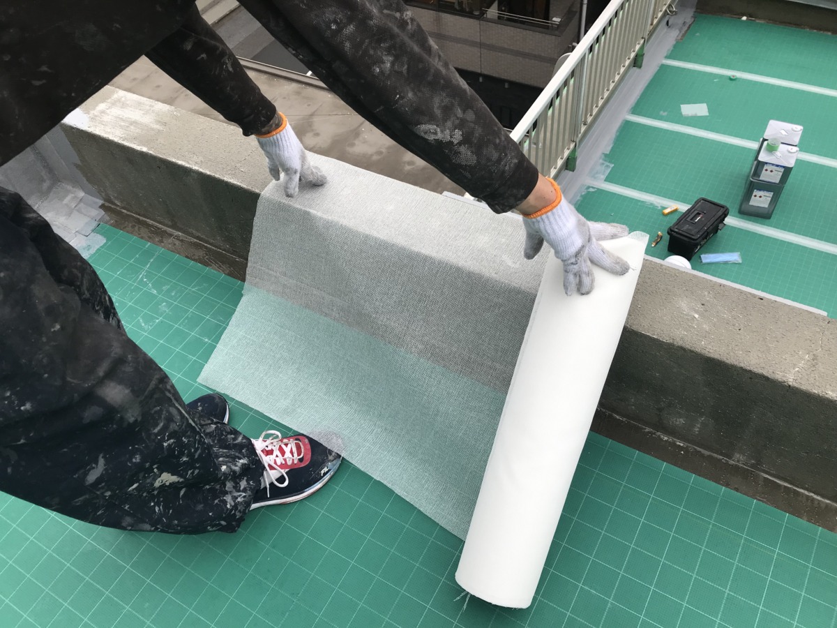 塔屋　補強クロス貼り