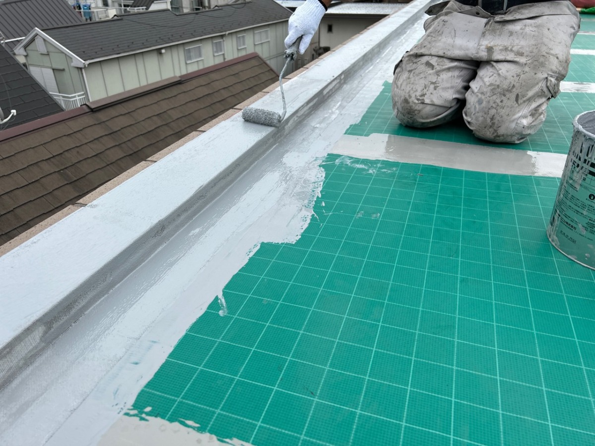 line_32288087147421 | 東京防水職人 立上り ウレタン塗布1回目