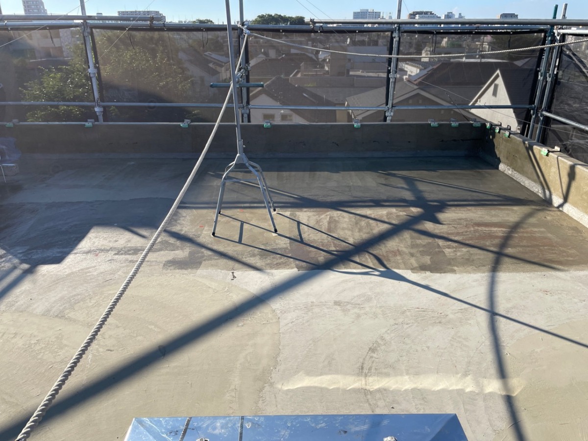 line_12580241288637 | 東京防水職人 屋上 プライマー塗布